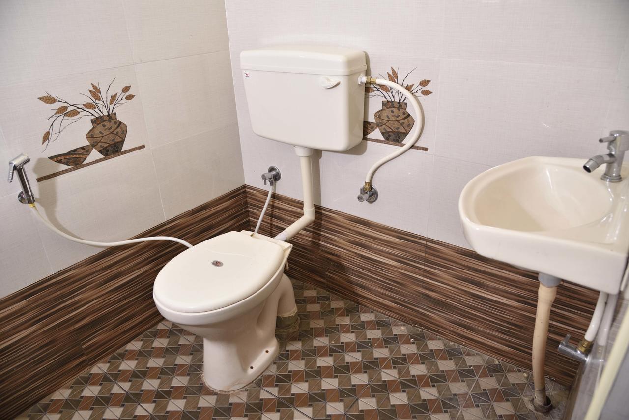 J R Mist Valley Inn Utakamand Zewnętrze zdjęcie